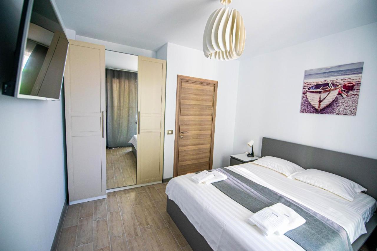 Apartment Katrina - Alezzi Beach - Sea View Năvodari Exteriér fotografie